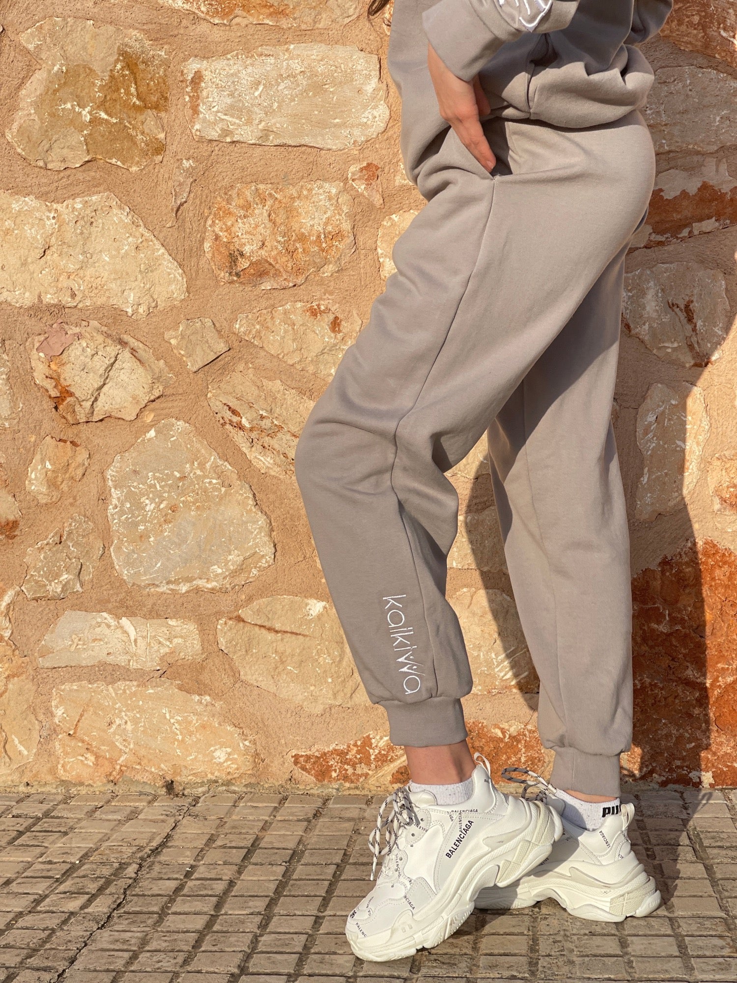 Inspiration Gold - Jogger Suit